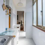 Guesthost - Cozy With Balcony! Viareggio