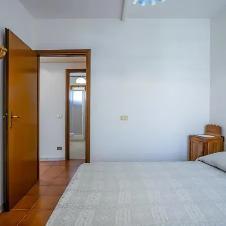Apartament Guesthost - Cozy With Balcony! Viareggio